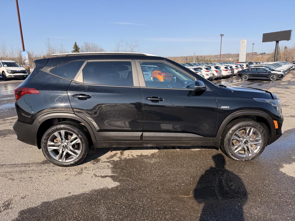 Kia Seltos LX AWD 2023 d&rsquo;occasion à vendre - 9