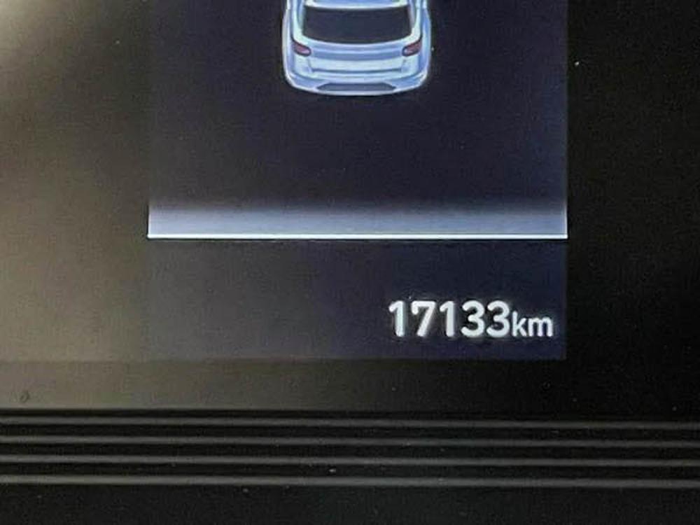 Hyundai Venue Preferred 2023 d&rsquo;occasion à vendre - 18