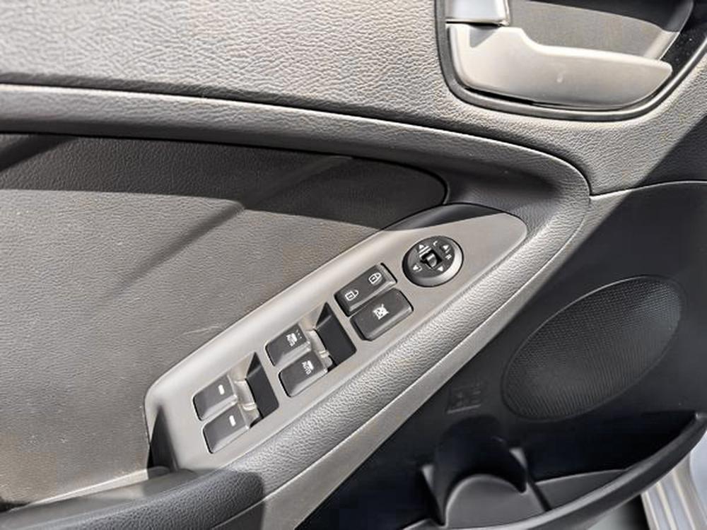 Kia Forte LX+ 2018 d&rsquo;occasion à vendre - 13