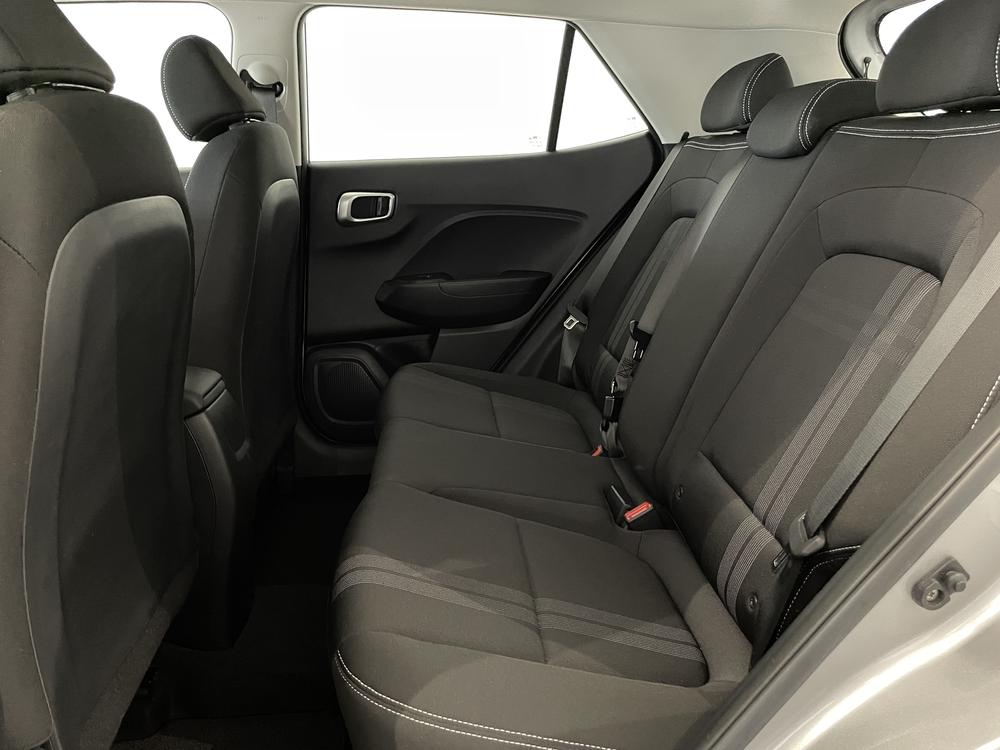 Hyundai Venue Preferred 2023 d&rsquo;occasion à vendre - 28