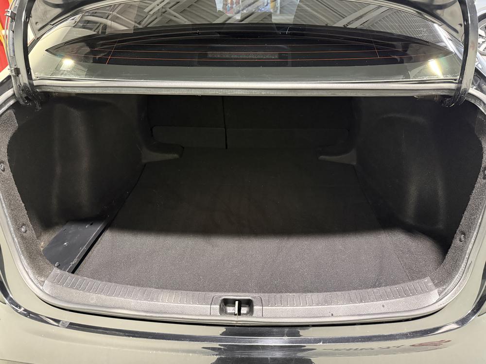 Toyota Corolla SE 2021 d&rsquo;occasion à vendre - 33