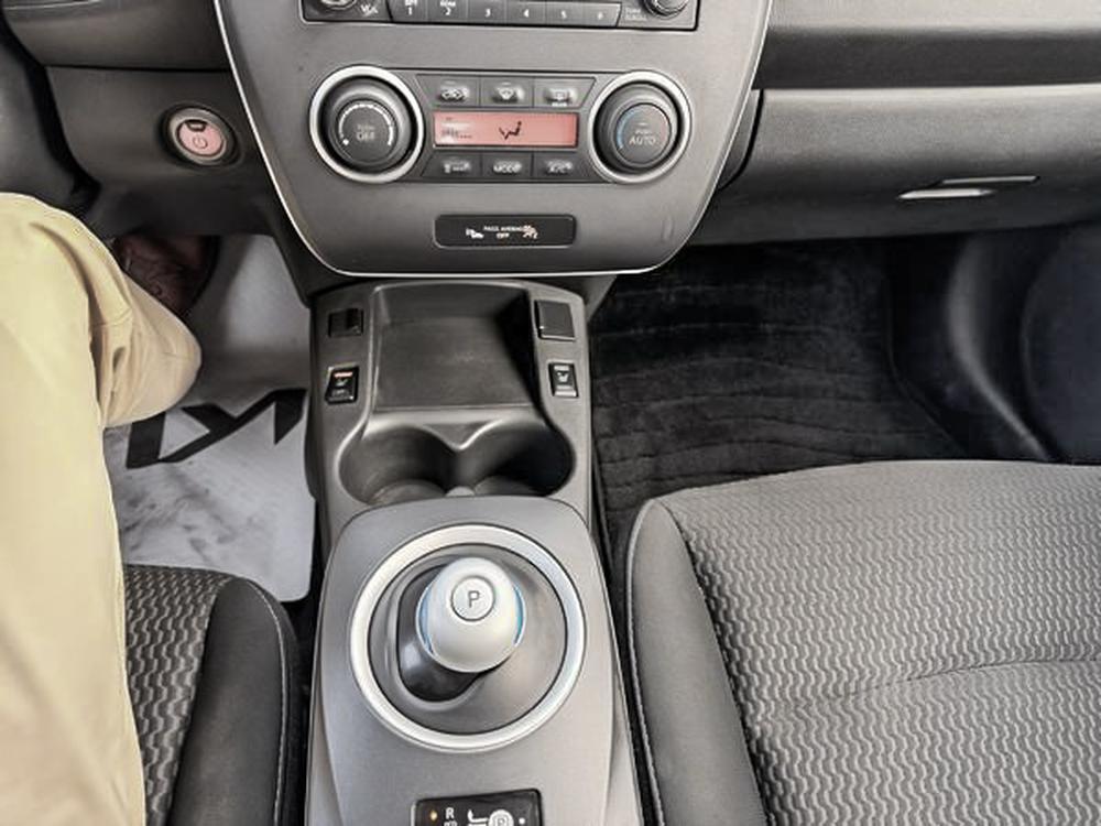 Nissan LEAF S 2017 d&rsquo;occasion à vendre - 24