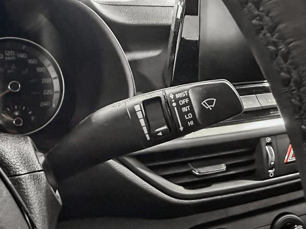 Kia Forte 2024 Blanc usage à vendre Kia Forte 2024 Blanc usage à vendre