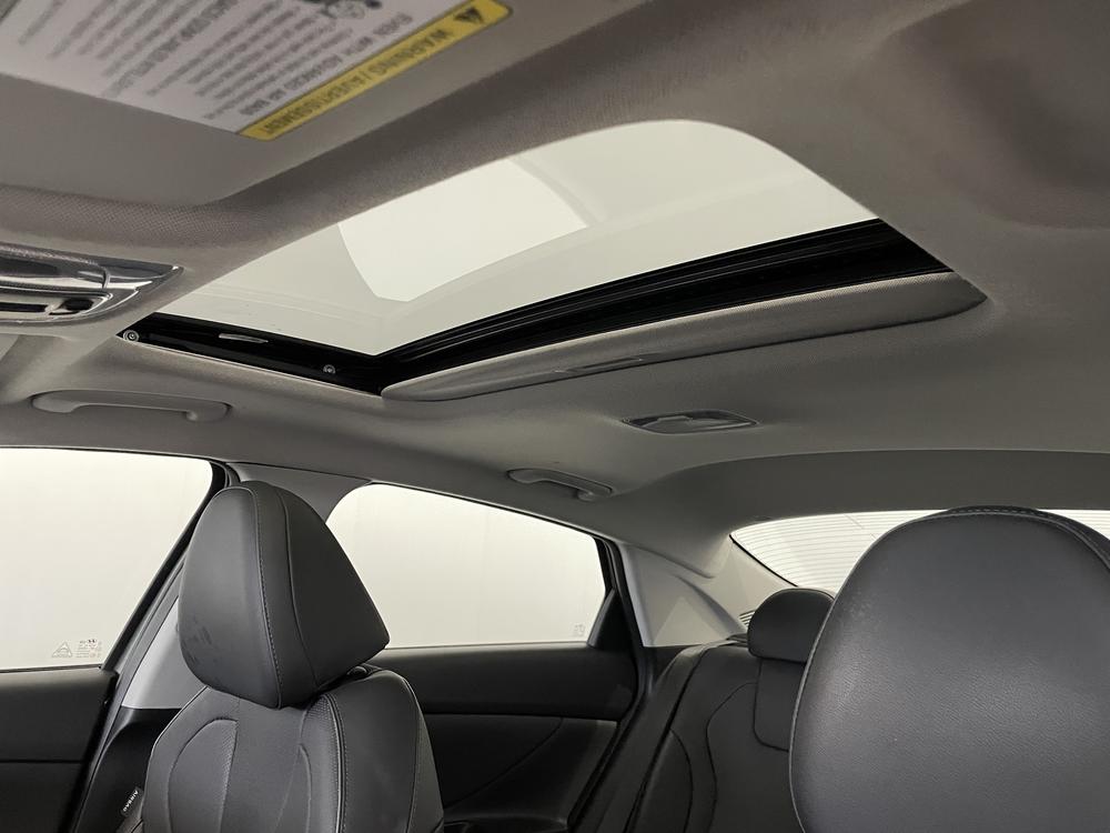 Hyundai Elantra Ultimate 2022 d&rsquo;occasion à vendre - 32