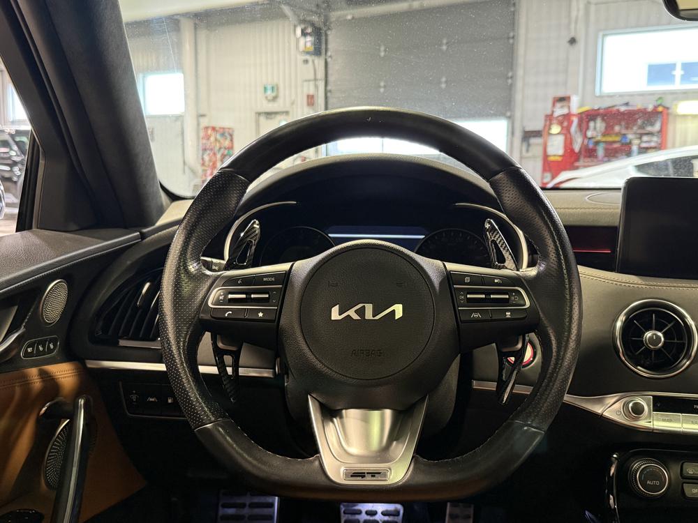 Kia Stinger GT ELITE 2023 d&rsquo;occasion à vendre - 18