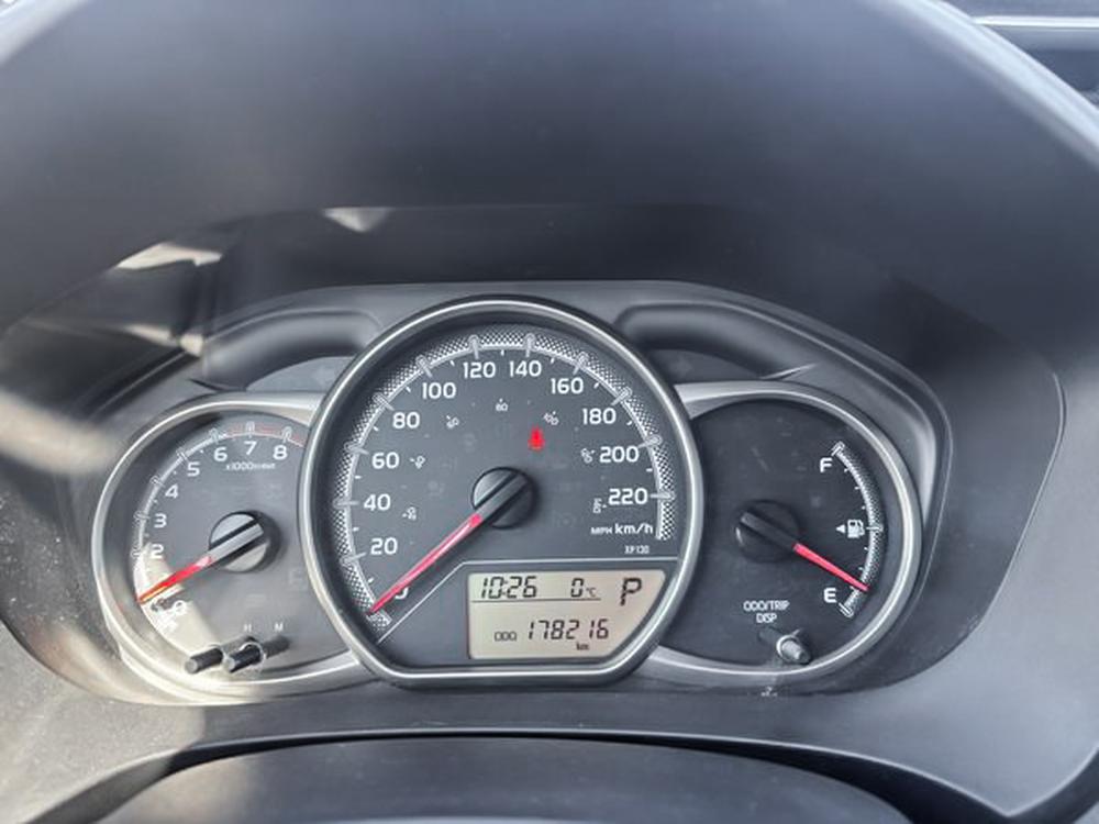 Toyota Yaris LE 2017 d&rsquo;occasion à vendre - 17