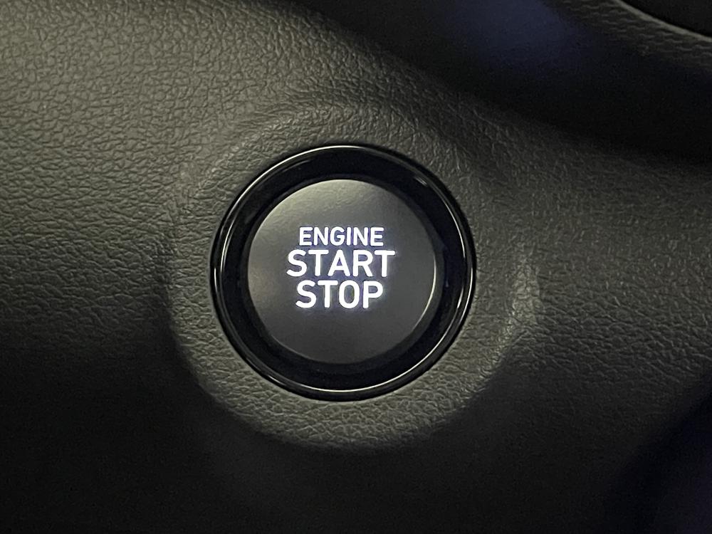 Hyundai Venue PREFERRED TWO TONE 2025 d&rsquo;occasion à vendre - 19