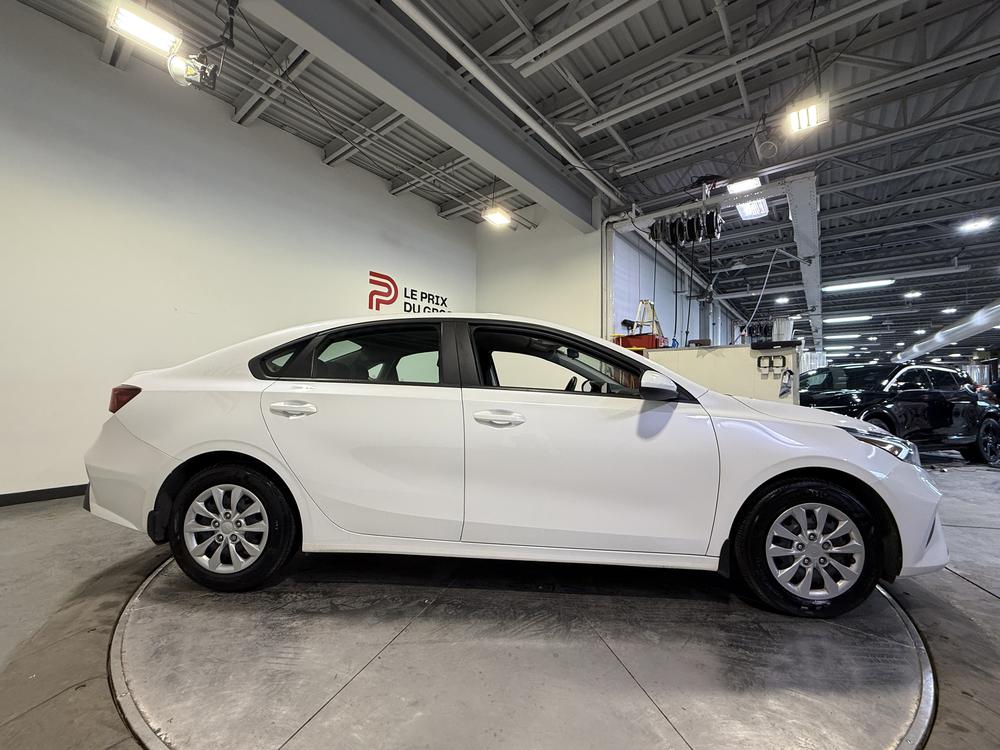 Kia Forte LX 2024 d&rsquo;occasion à vendre - 2