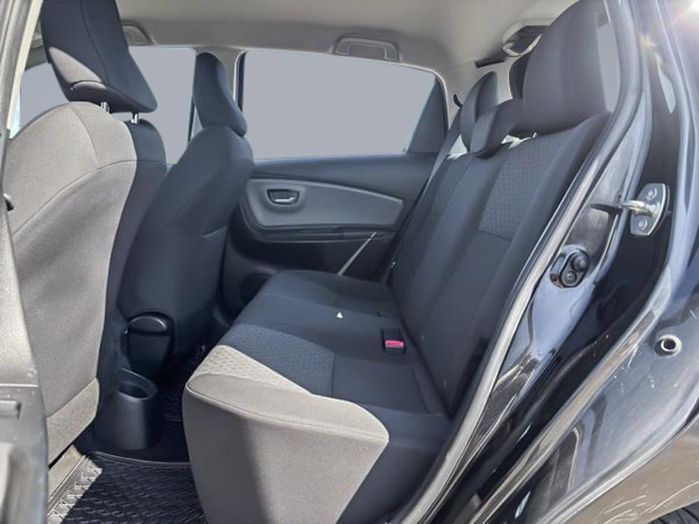 Toyota Yaris LE 2017 d&rsquo;occasion à vendre - 21