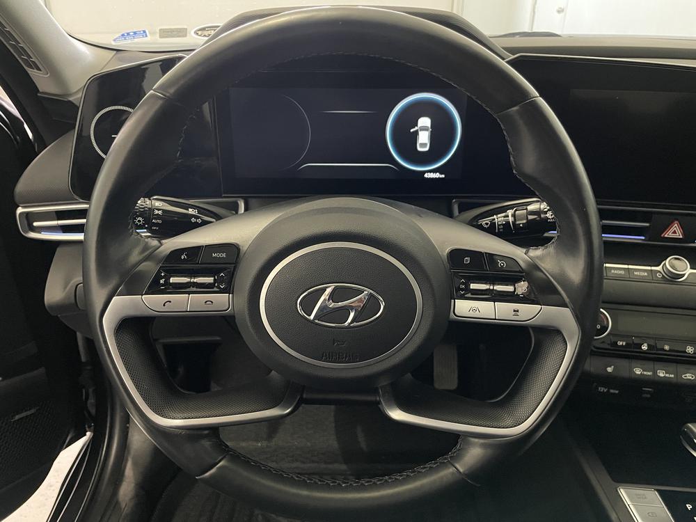 Hyundai Elantra Ultimate 2022 d&rsquo;occasion à vendre - 16