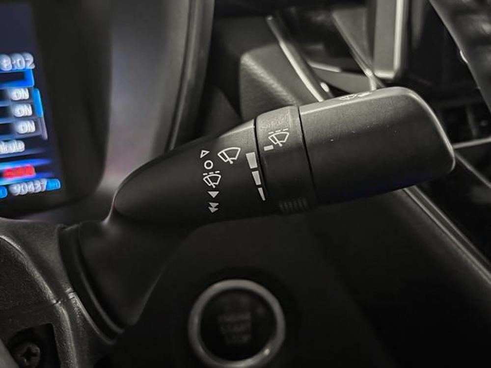 Toyota Corolla SE 2021 d&rsquo;occasion à vendre - 24