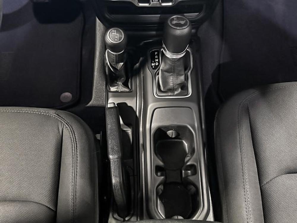 Jeep Wrangler ALTITUDE (MODIFICATIONS À VENIR) 2022 d&rsquo;occasion à vendre - 28