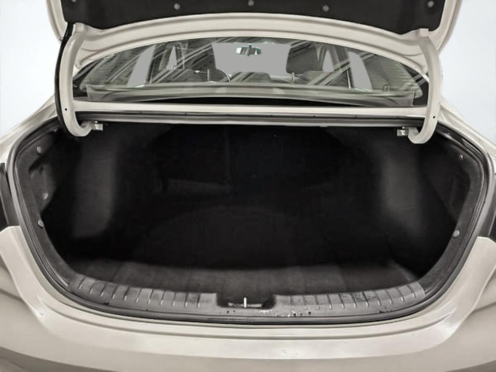 Kia Forte 2024 Blanc usage à vendre Kia Forte 2024 Blanc usage à vendre