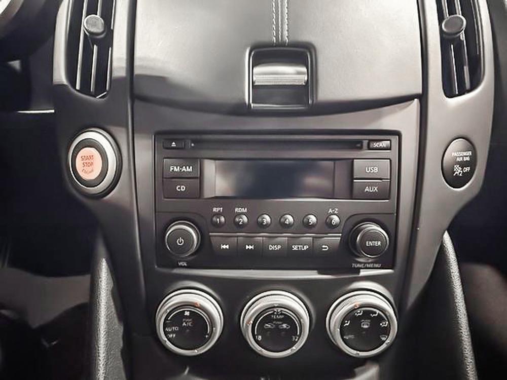 Nissan 370Z coupé BASE 2018 d&rsquo;occasion à vendre - 26