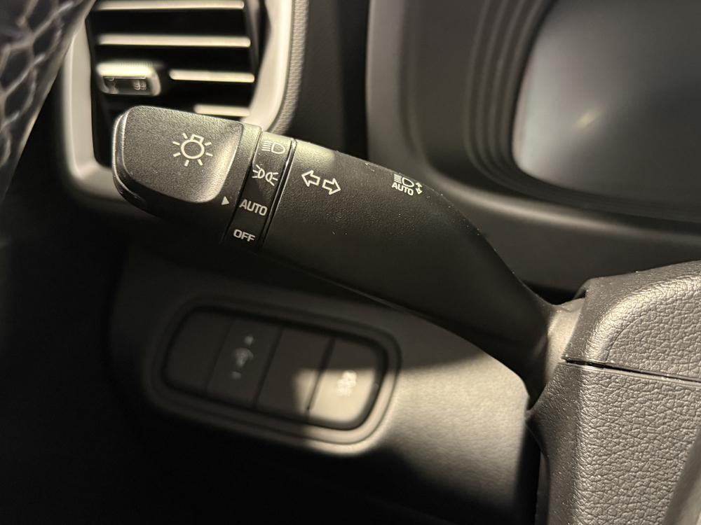 Hyundai Venue Preferred 2024 d&rsquo;occasion à vendre - 21