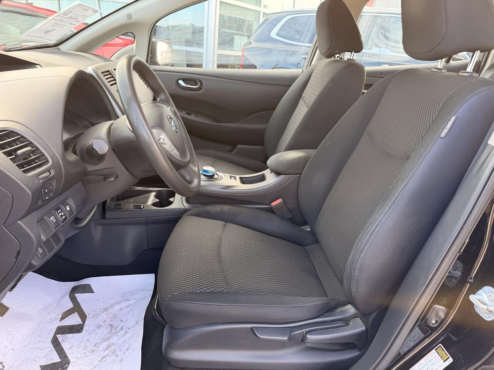 Nissan LEAF S 2017 d&rsquo;occasion à vendre - 14
