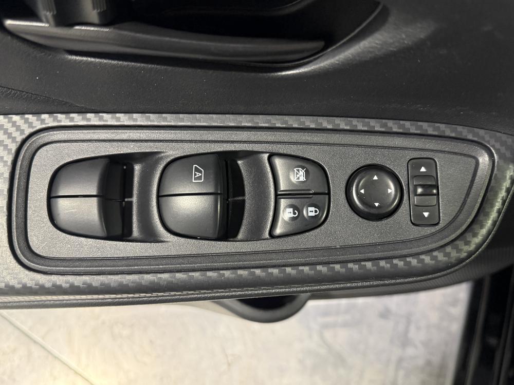 Nissan Versa S 2021 d&rsquo;occasion à vendre - 14