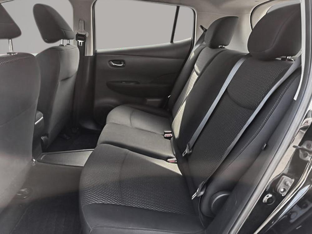 Nissan LEAF S 2017 d&rsquo;occasion à vendre - 28