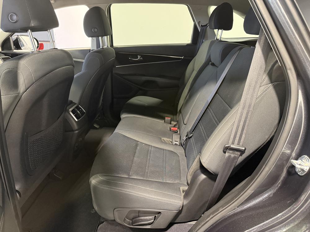 Kia Sorento LX+ 2020 d&rsquo;occasion à vendre - 29