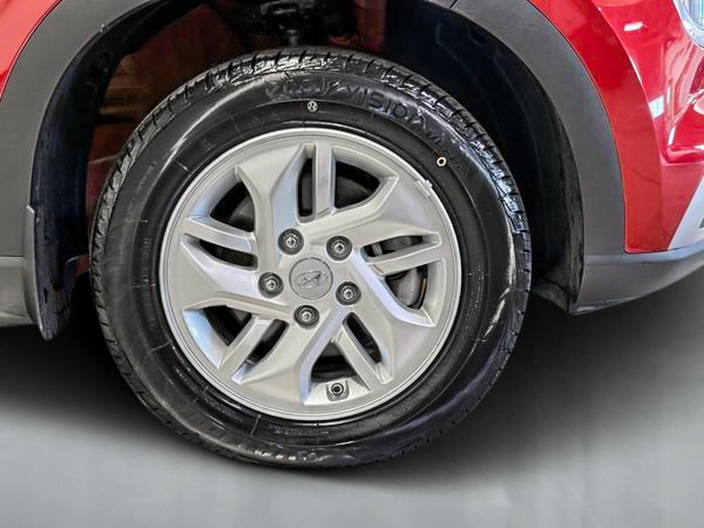 Hyundai Venue Preferred 2024 d&rsquo;occasion à vendre - 12