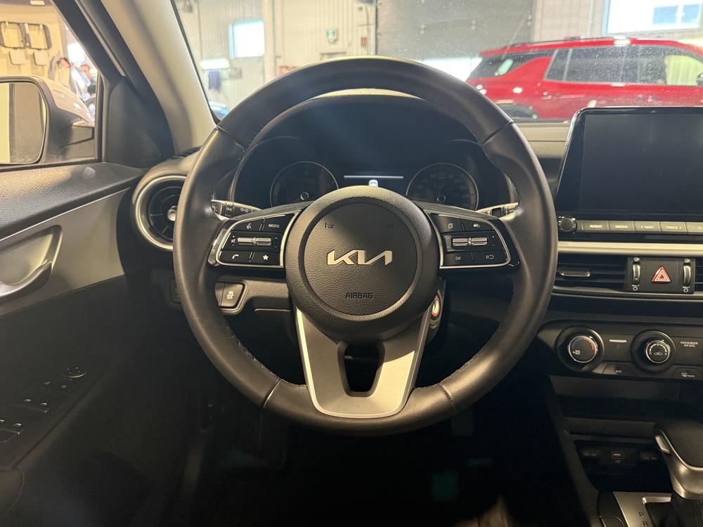 Kia Forte LX 2024 d&rsquo;occasion à vendre - 17