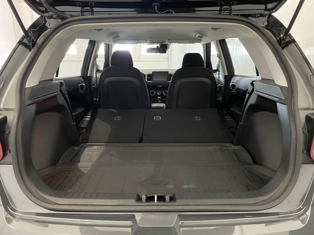 Hyundai Venue PREFERRED TWO TONE 2025 d&rsquo;occasion à vendre - 31