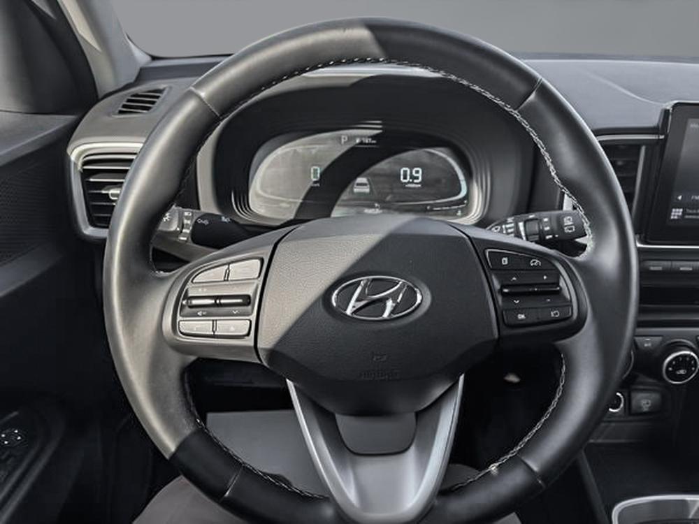 Hyundai Venue Preferred 2023 d&rsquo;occasion à vendre - 14