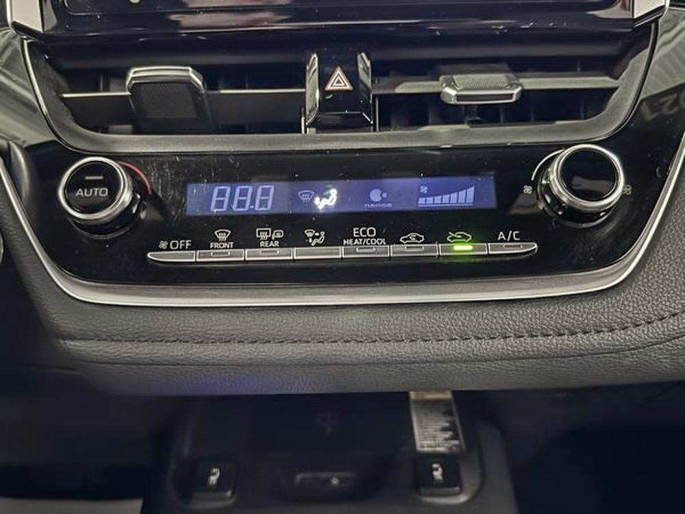 Toyota Corolla SE 2021 d&rsquo;occasion à vendre - 29