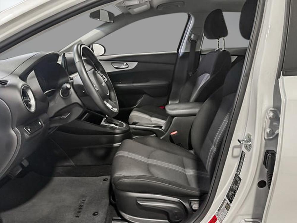 Kia Forte 2024 Blanc usage à vendre Kia Forte 2024 Blanc usage à vendre