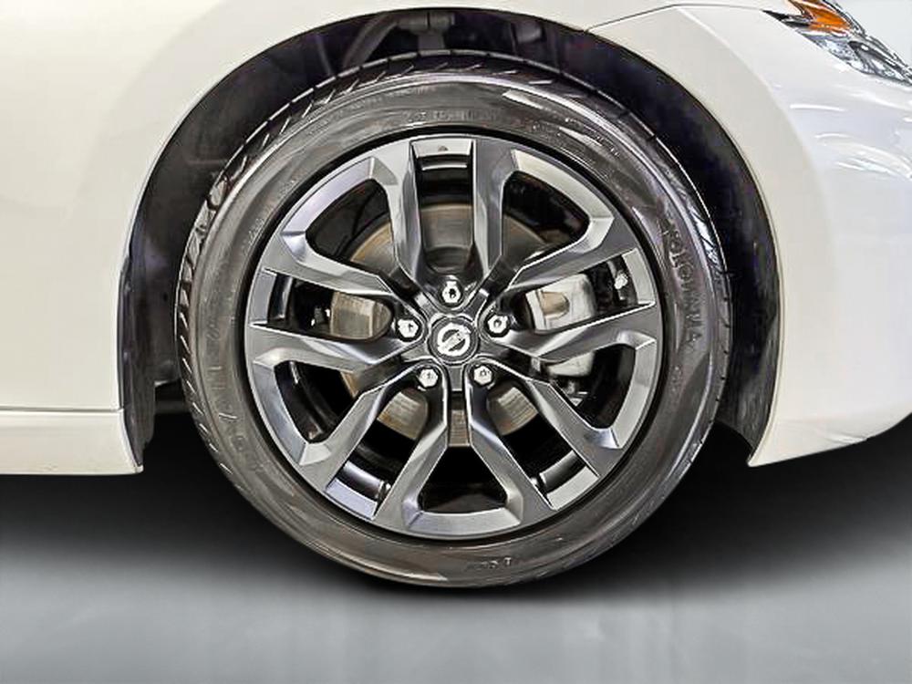 Nissan 370Z coupé BASE 2018 d&rsquo;occasion à vendre - 12