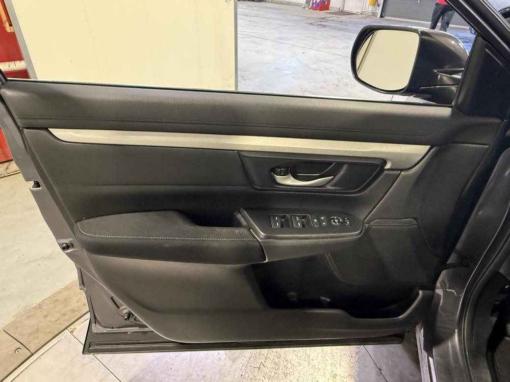 Honda CR-V LX 2018 d&rsquo;occasion à vendre - 13