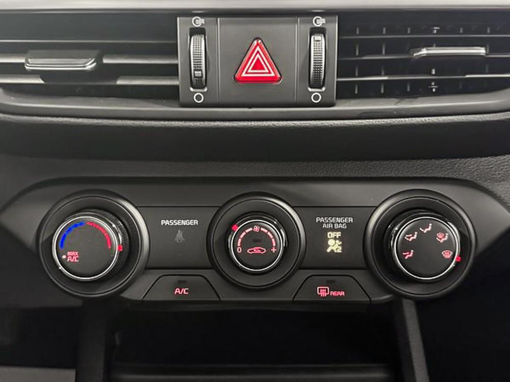 Kia Forte 2024 Blanc usage à vendre Kia Forte 2024 Blanc usage à vendre