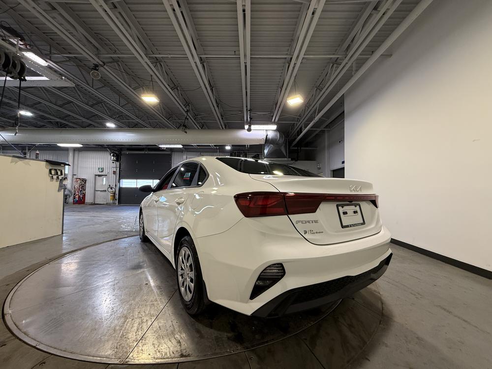 Kia Forte LX 2024 d&rsquo;occasion à vendre - 6