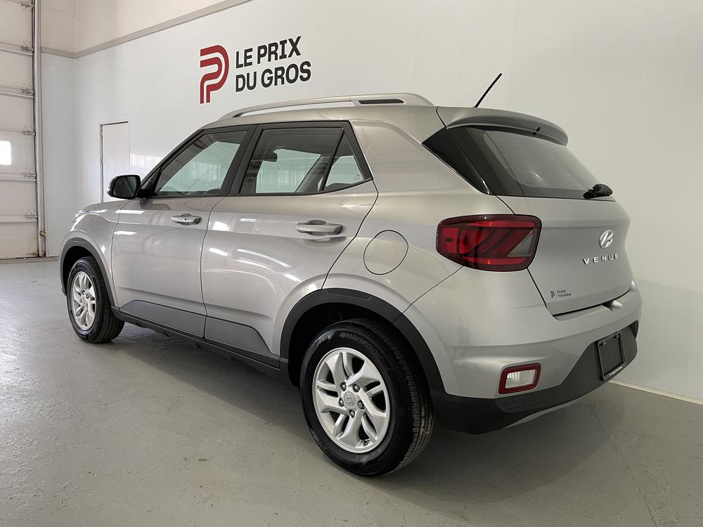 Hyundai Venue Preferred 2023 d&rsquo;occasion à vendre - 6
