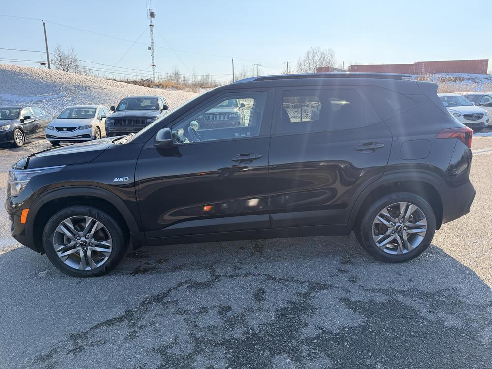 Kia Seltos LX AWD 2023 d&rsquo;occasion à vendre - 4