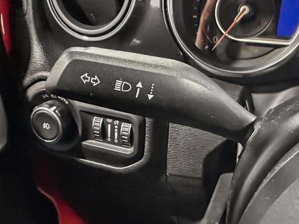 Jeep Wrangler ALTITUDE (MODIFICATIONS À VENIR) 2022 d&rsquo;occasion à vendre - 21