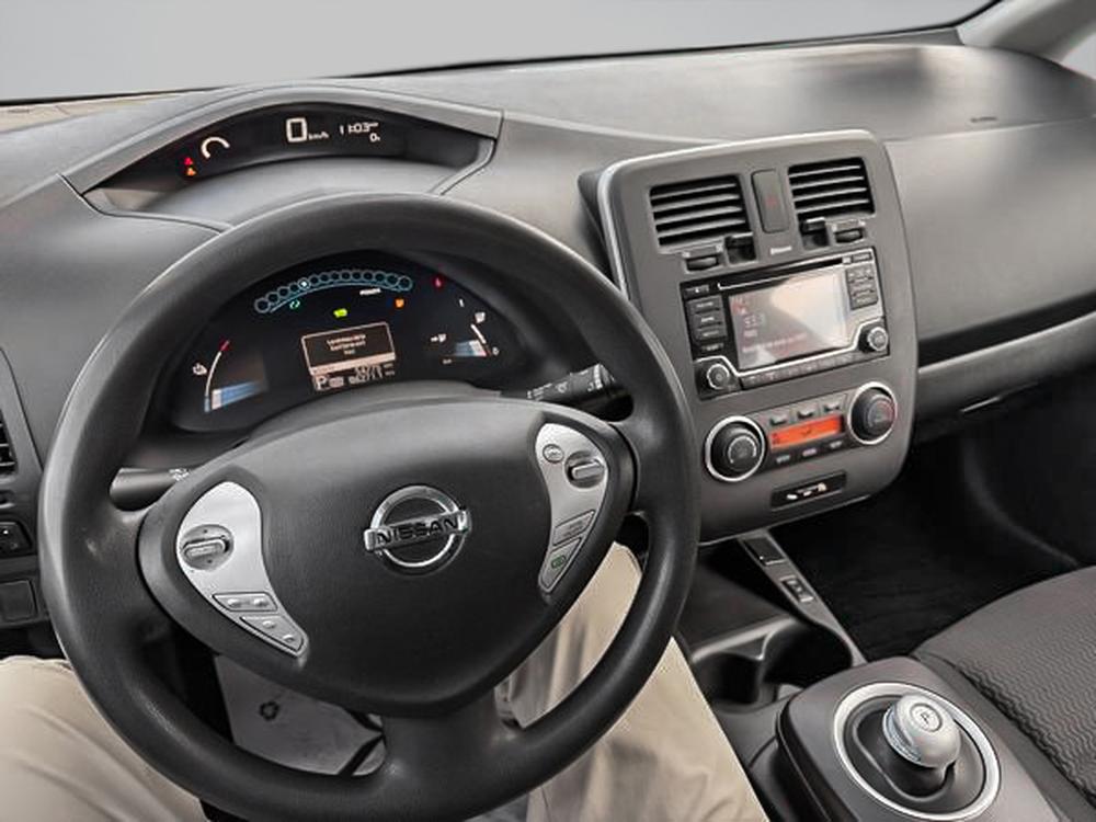 Nissan LEAF S 2017 d&rsquo;occasion à vendre - 27