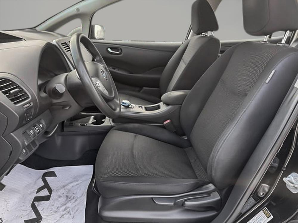 Nissan LEAF S 2017 d&rsquo;occasion à vendre - 14