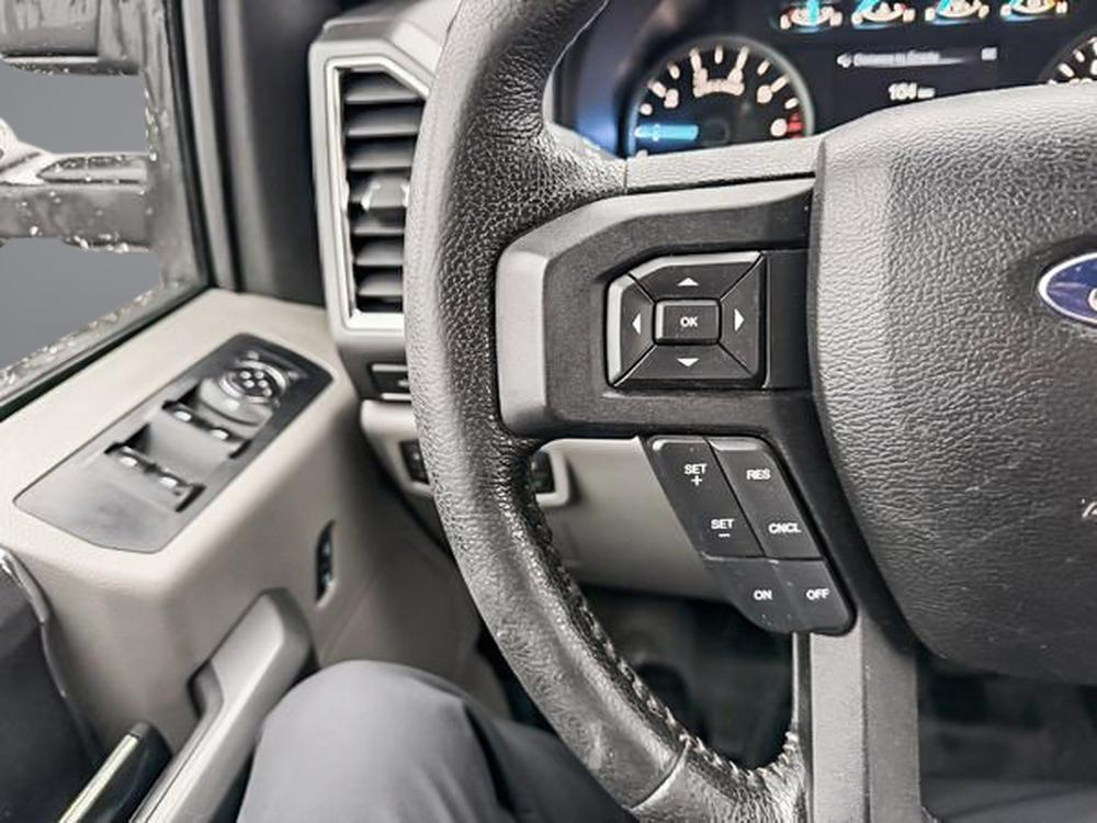 Ford F-150 XLT 2015 d&rsquo;occasion à vendre - 19