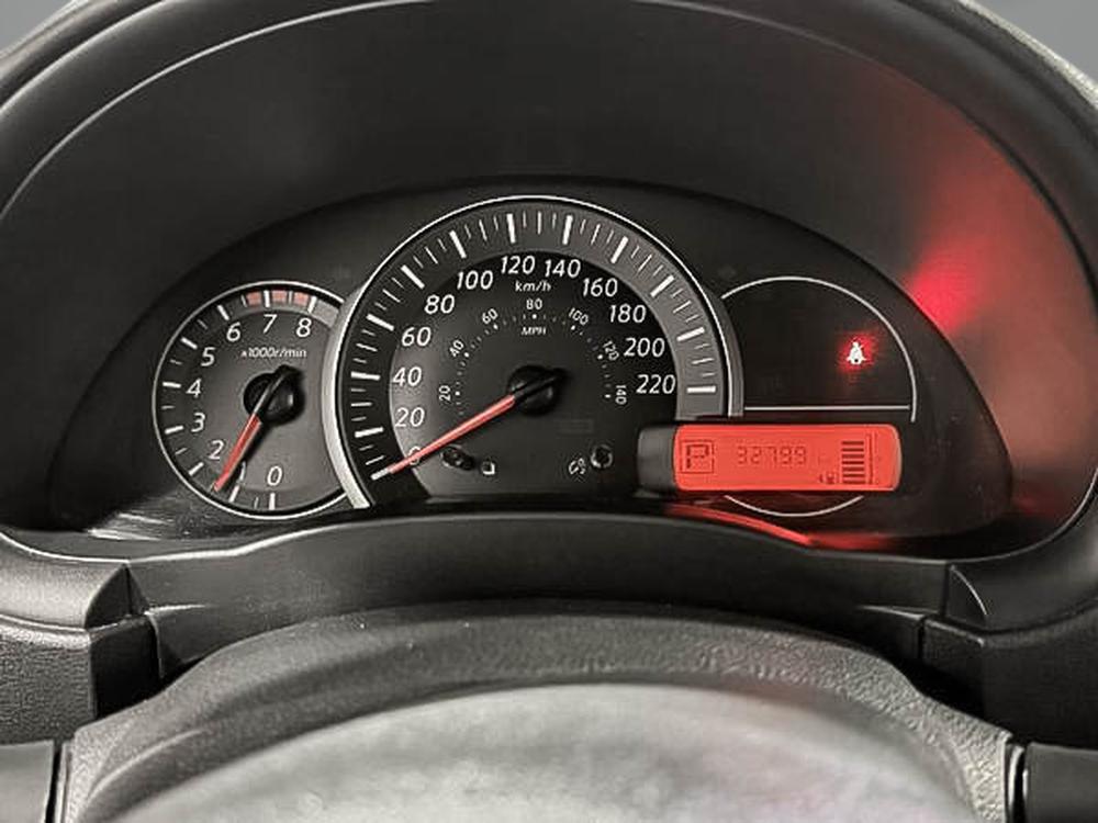 Nissan Micra SV 2016 d&rsquo;occasion à vendre - 23