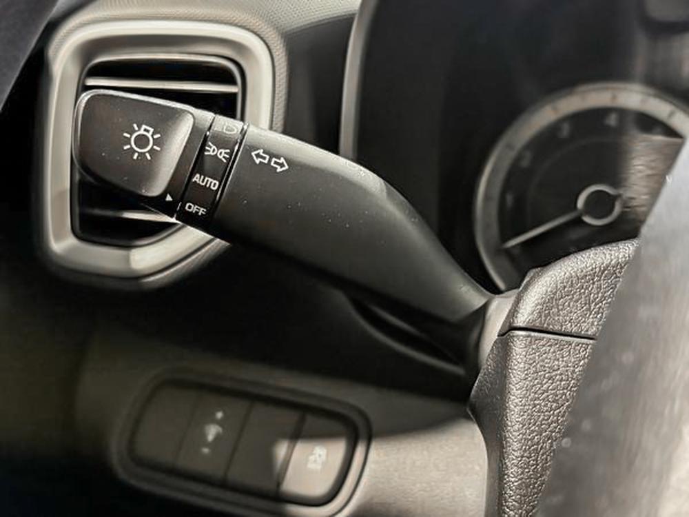 Hyundai Venue ESSENTIAL 2022 d&rsquo;occasion à vendre - 21