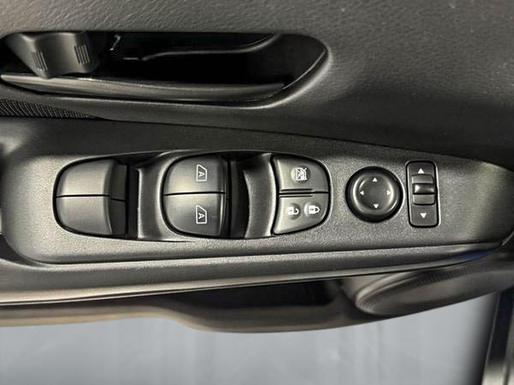 Nissan Kicks S 2023 d&rsquo;occasion à vendre - 14