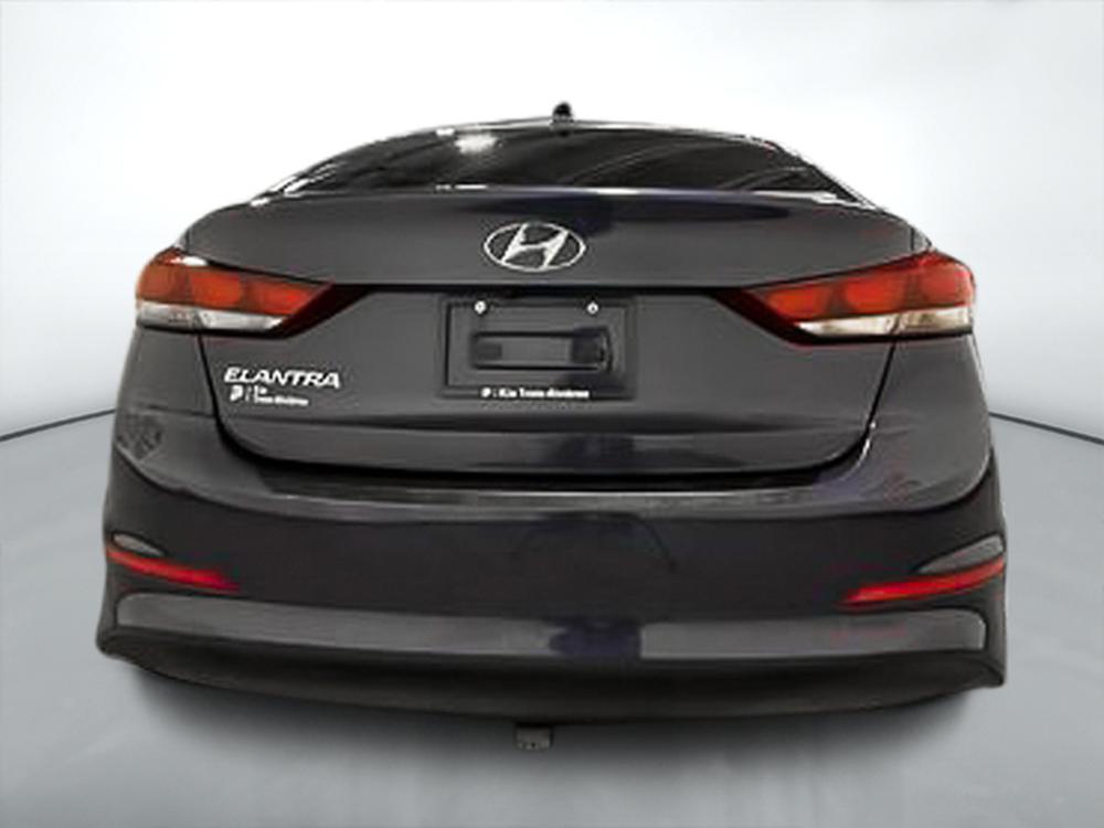 Hyundai Elantra SE 2018 d&rsquo;occasion à vendre - 4