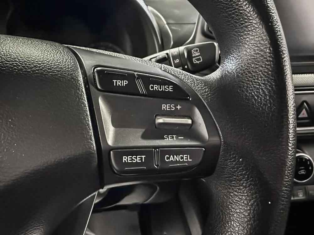 Hyundai Kona Essential 2019 d&rsquo;occasion à vendre - 19