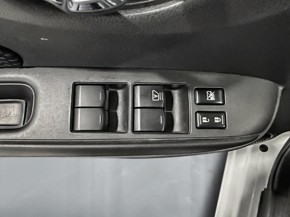 Nissan Versa Note SV 2016 d&rsquo;occasion à vendre - 14