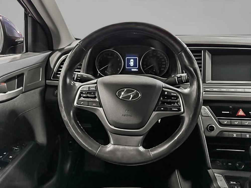 Hyundai Elantra SE 2018 d&rsquo;occasion à vendre - 17