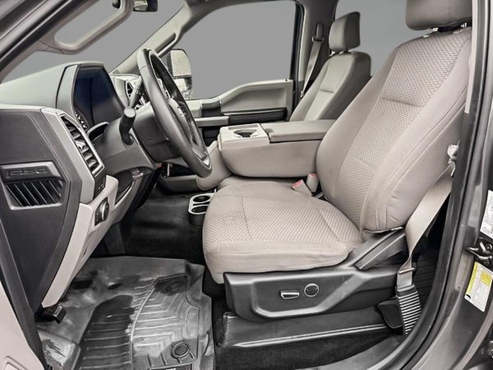 Ford F-150 XLT 2015 d&rsquo;occasion à vendre - 16