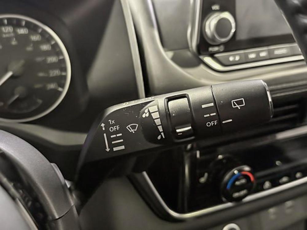 Nissan Rogue SV 2021 d&rsquo;occasion à vendre - 24