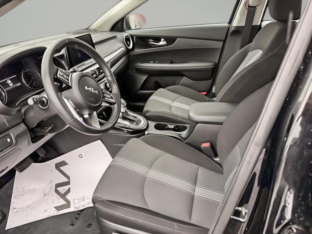Kia Forte EX 2023 à vendre à Donnacona - 16