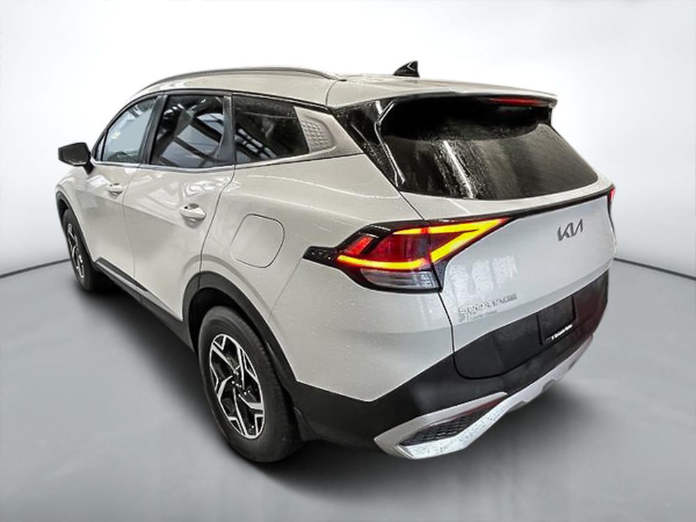 Kia Sportage LX 2023 d&rsquo;occasion à vendre - 6